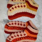 Nepal-Fair-Trade-Woolen-Socks,-Qoolen-Room-Slippers