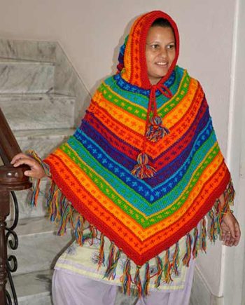 Nepalese Handknitted Woolen Poncho