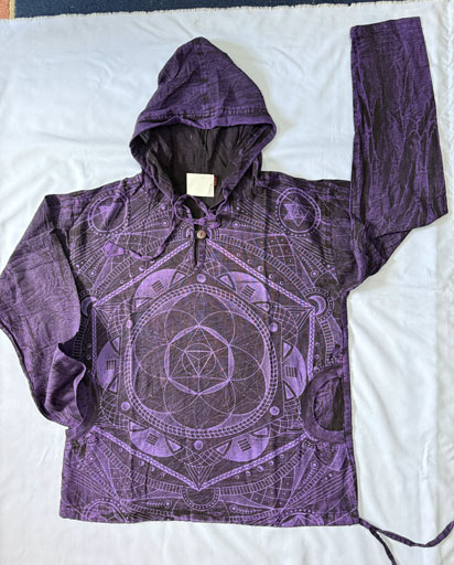 Nepalese-Clothing,-Himalayan-Hoodies